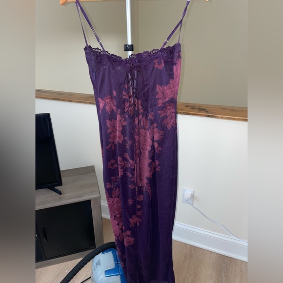 House of cb dress brand new only worn once size Medium - Picture 4 of 4